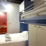 Casa Storica Per 9 Ospiti Nel Quadrilatero Romano!
