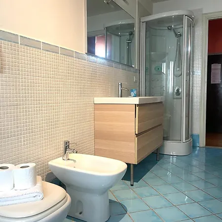 Casa Storica Per 9 Ospiti Nel Quadrilatero Romano! アパート