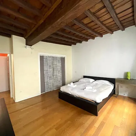 Casa Storica Per 9 Ospiti Nel Quadrilatero Romano! *